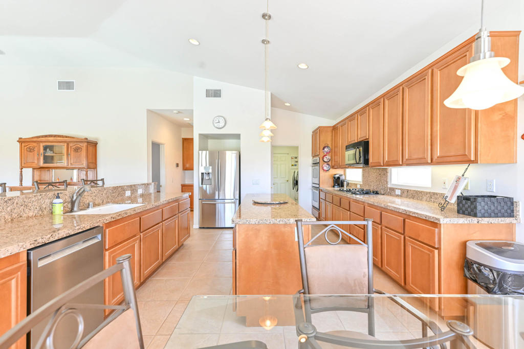 80295 Green Hills Drive