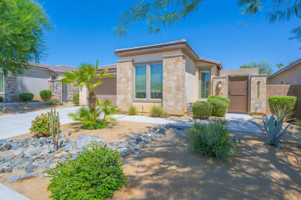 80088 Canyon Club Court