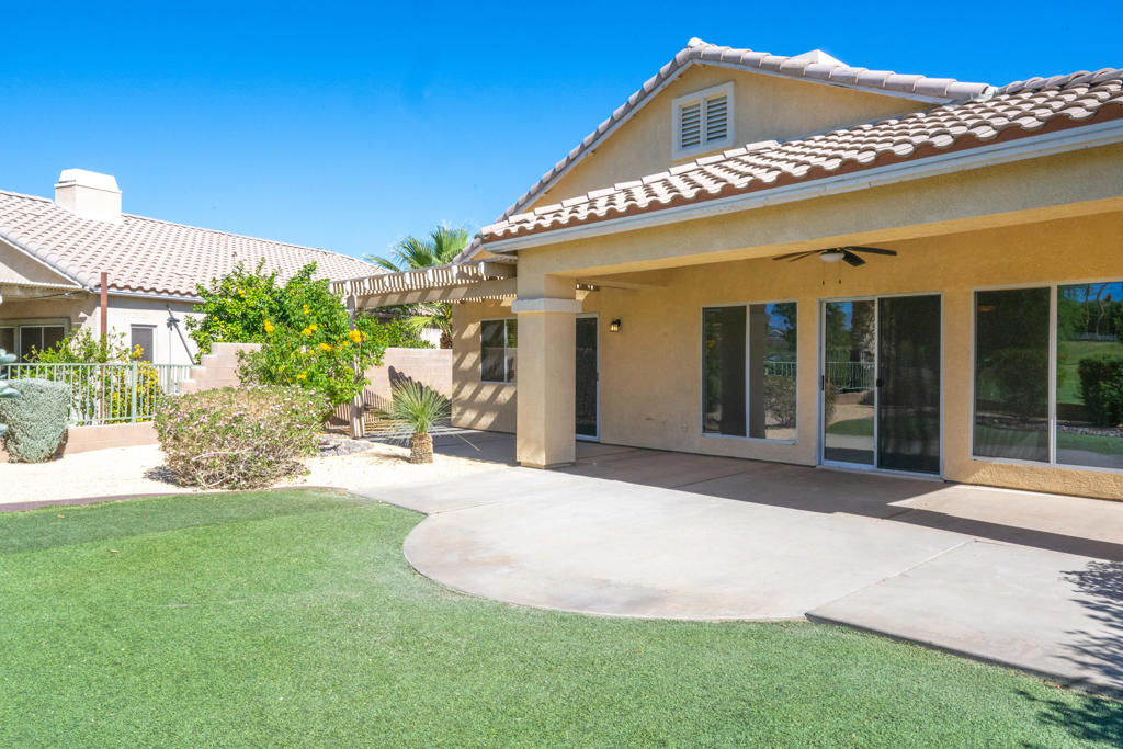 45627 Spyglass Hill Street