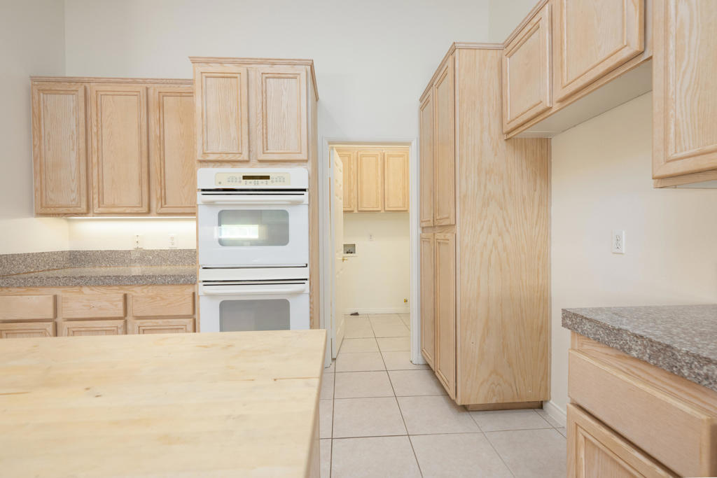 45627 Spyglass Hill Street