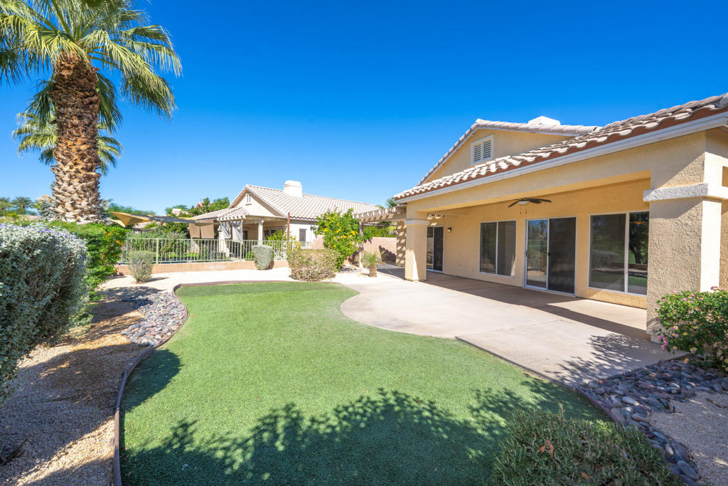 45627 Spyglass Hill Street