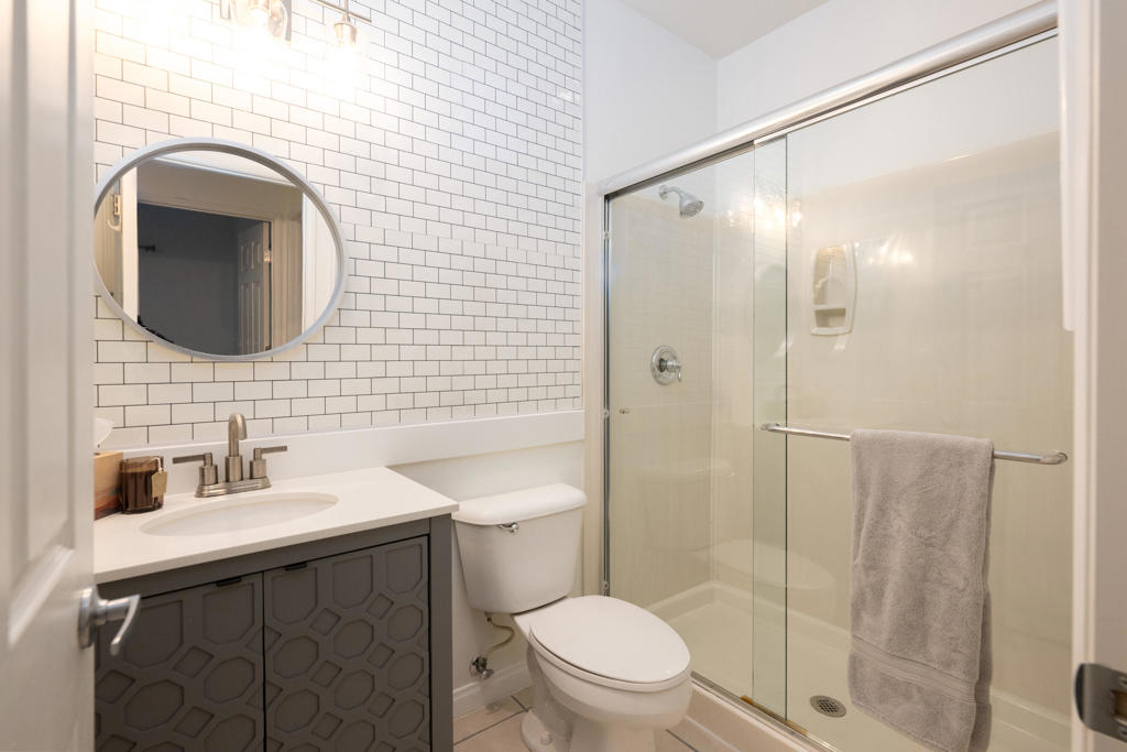 45950 Spyglass Hill Street