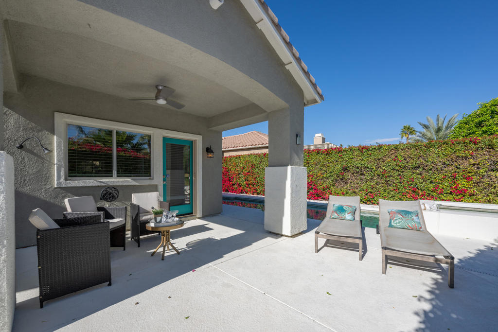 45950 Spyglass Hill Street