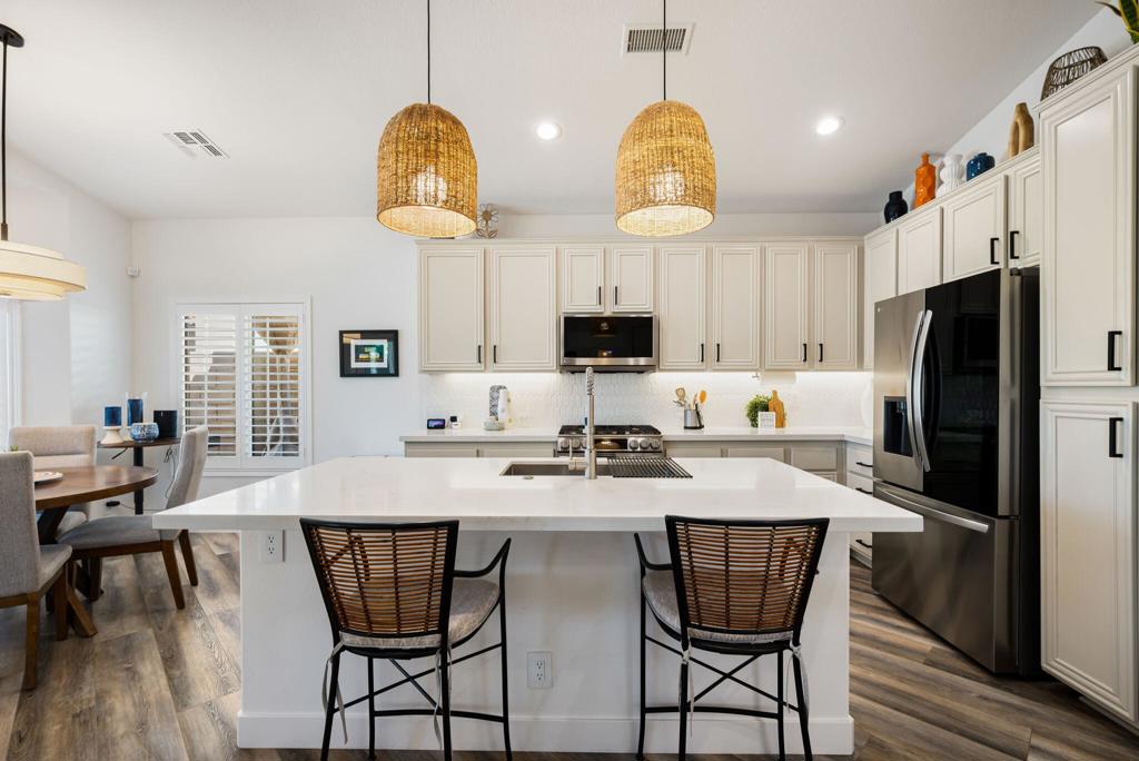 45137 Big Canyon Street