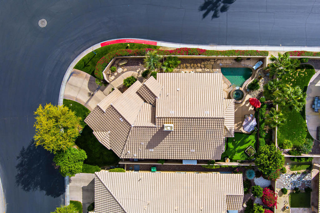 45595 Banff Springs Street