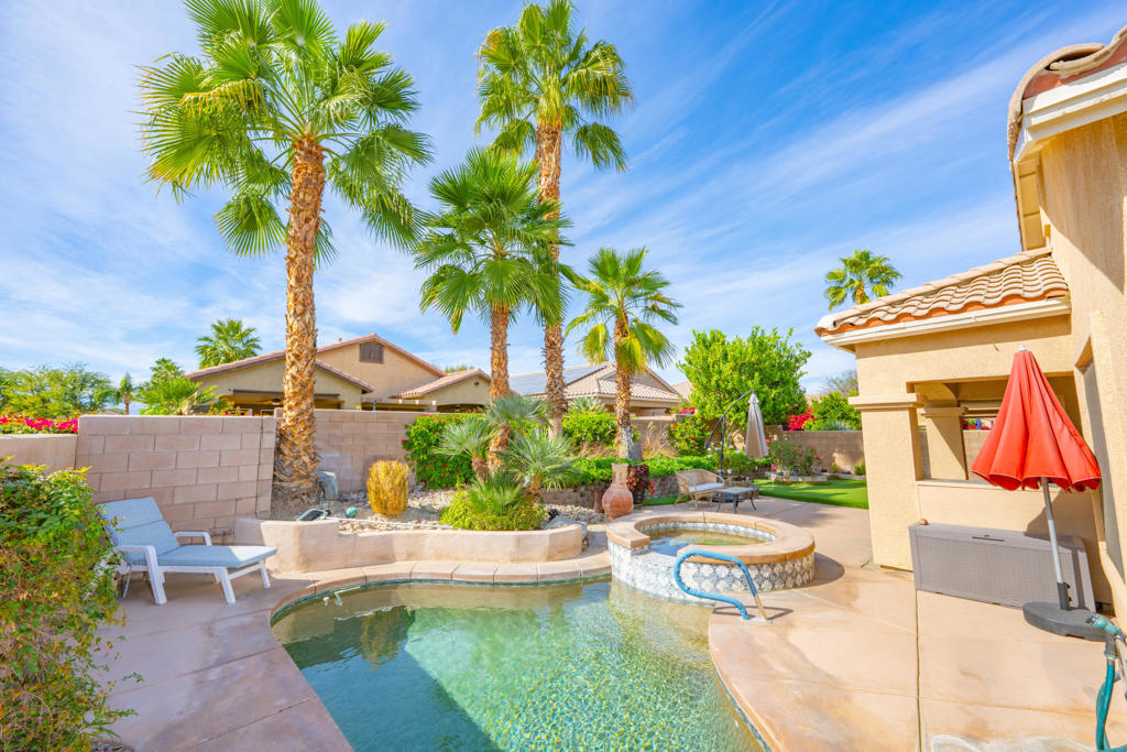 45595 Banff Springs Street