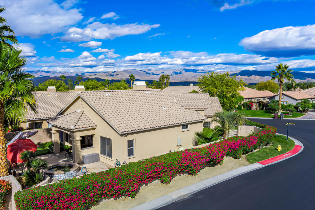 45595 Banff Springs Street