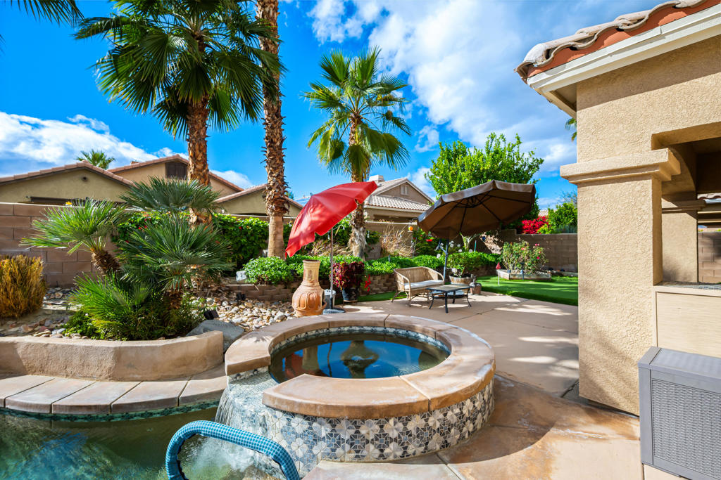 45595 Banff Springs Street