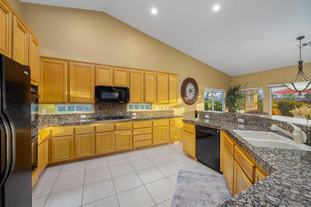 80282 Golden Horseshoe Drive