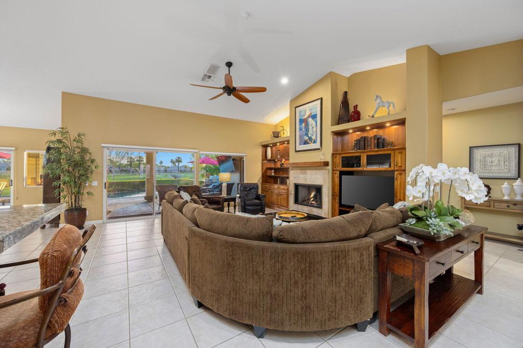 80282 Golden Horseshoe Drive