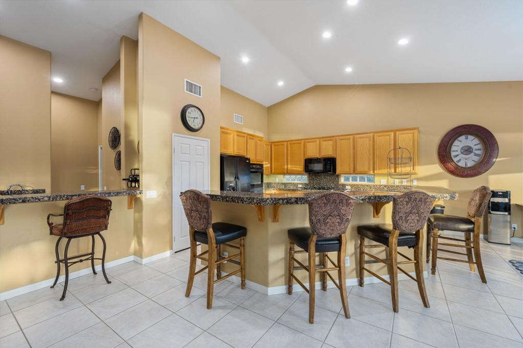 80282 Golden Horseshoe Drive
