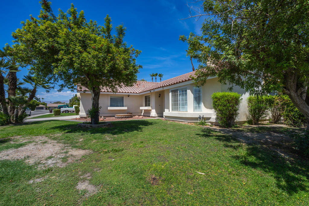 44210 Mariposa Court