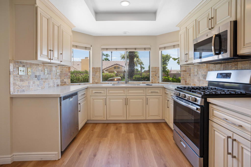 44210 Mariposa Court