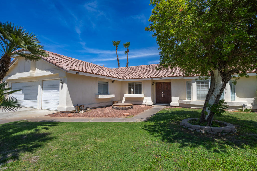 44210 Mariposa Court