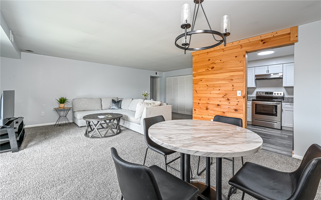 603 Calais Dr 2210