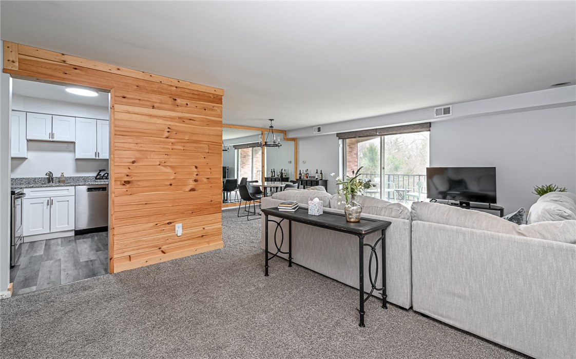 603 Calais Dr 2210