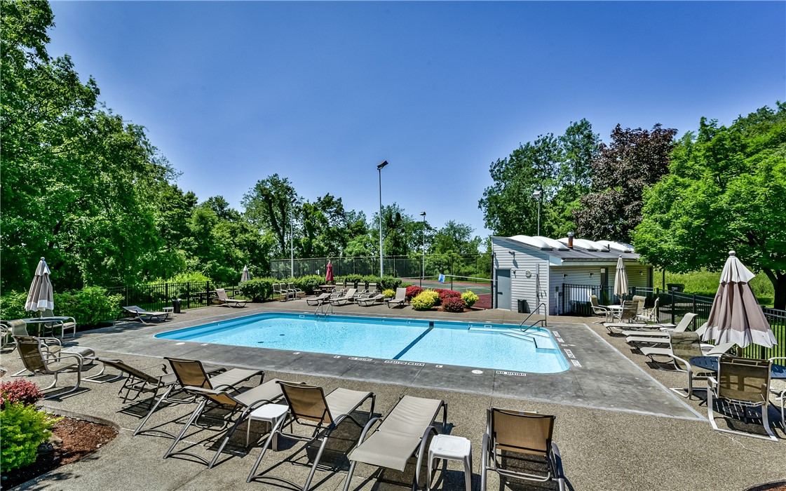 603 Calais Dr 2210