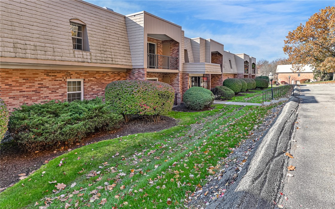 603 Calais Dr 2210