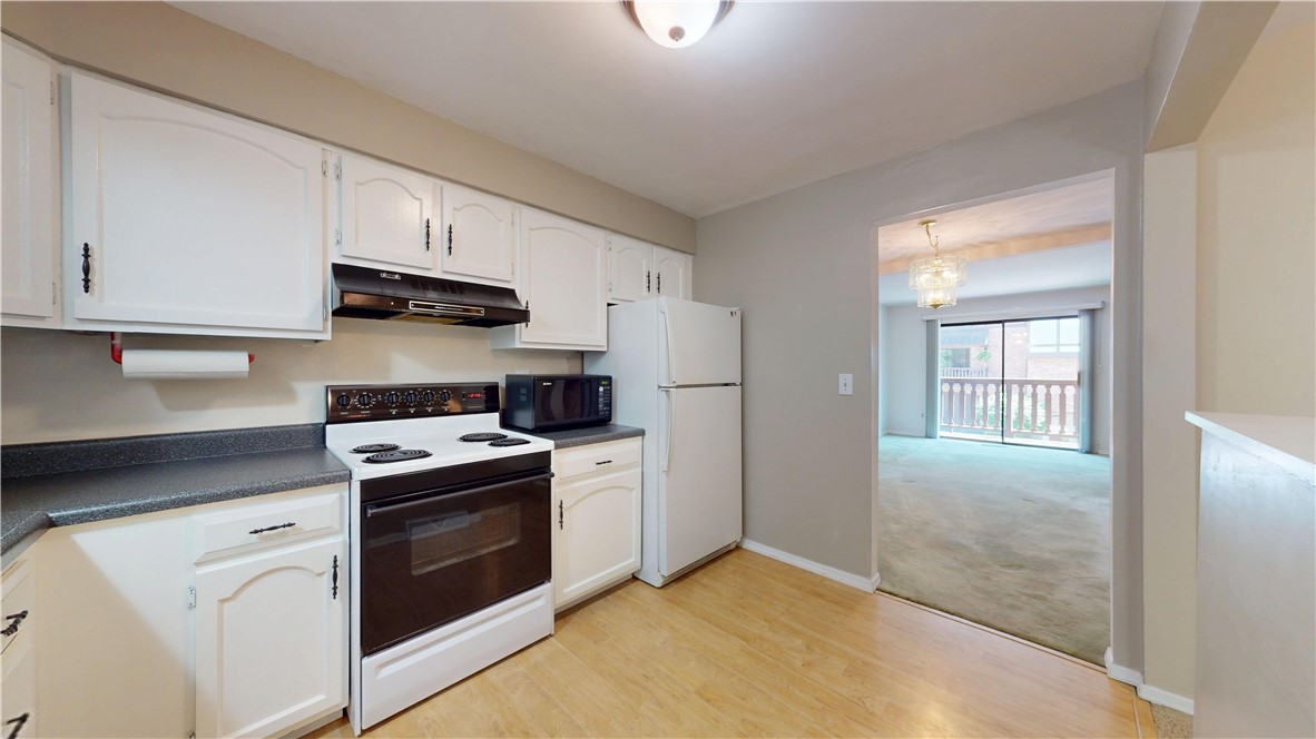 610 Maplewood Ct