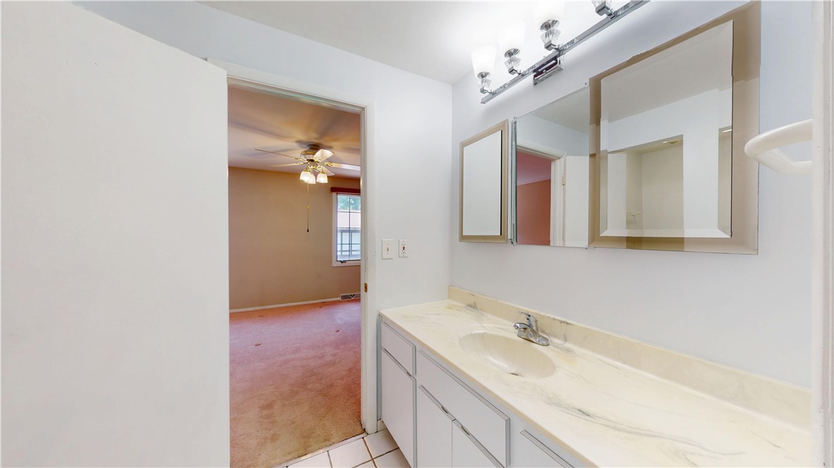 610 Maplewood Ct