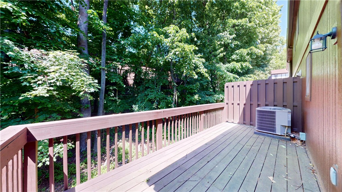 610 Maplewood Ct