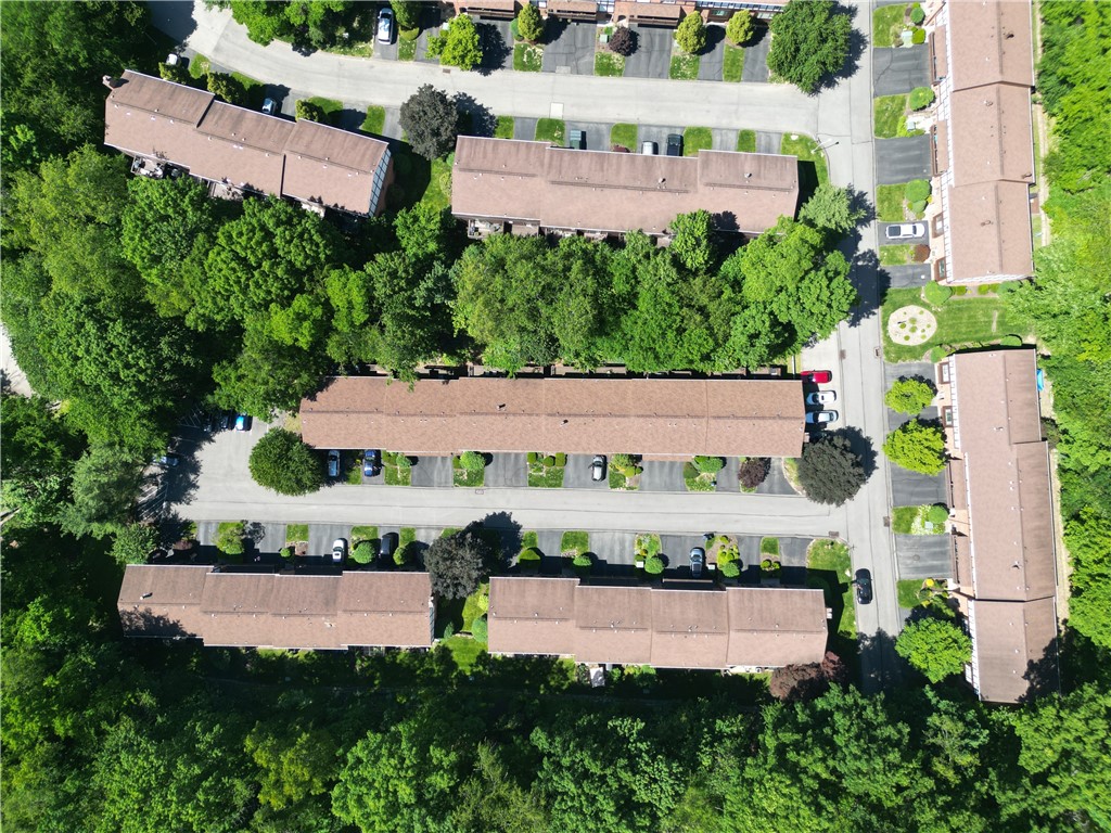 610 Maplewood Ct