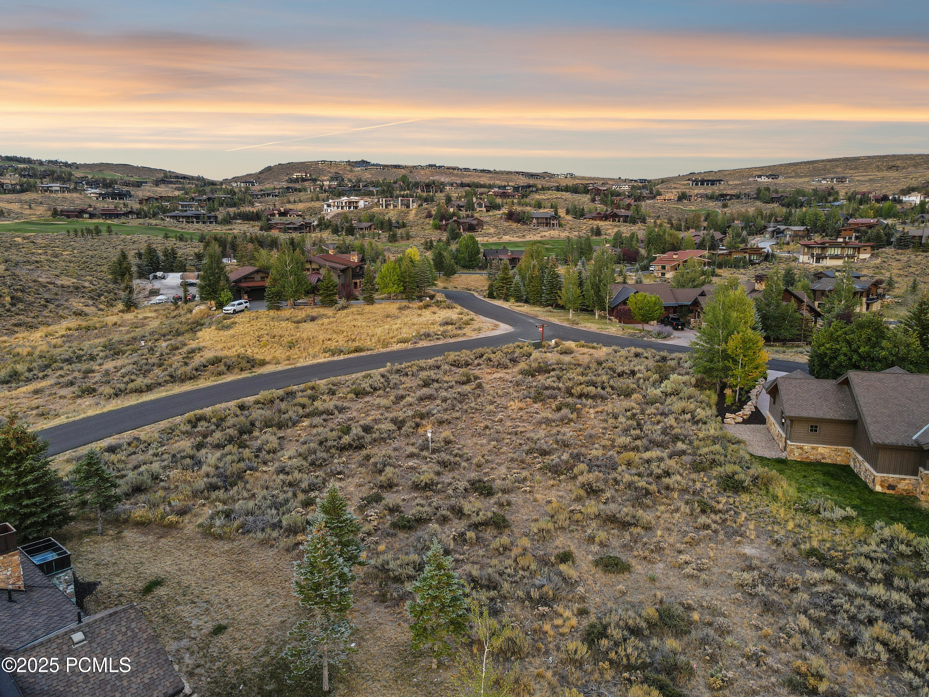 2321 E Westview Trail