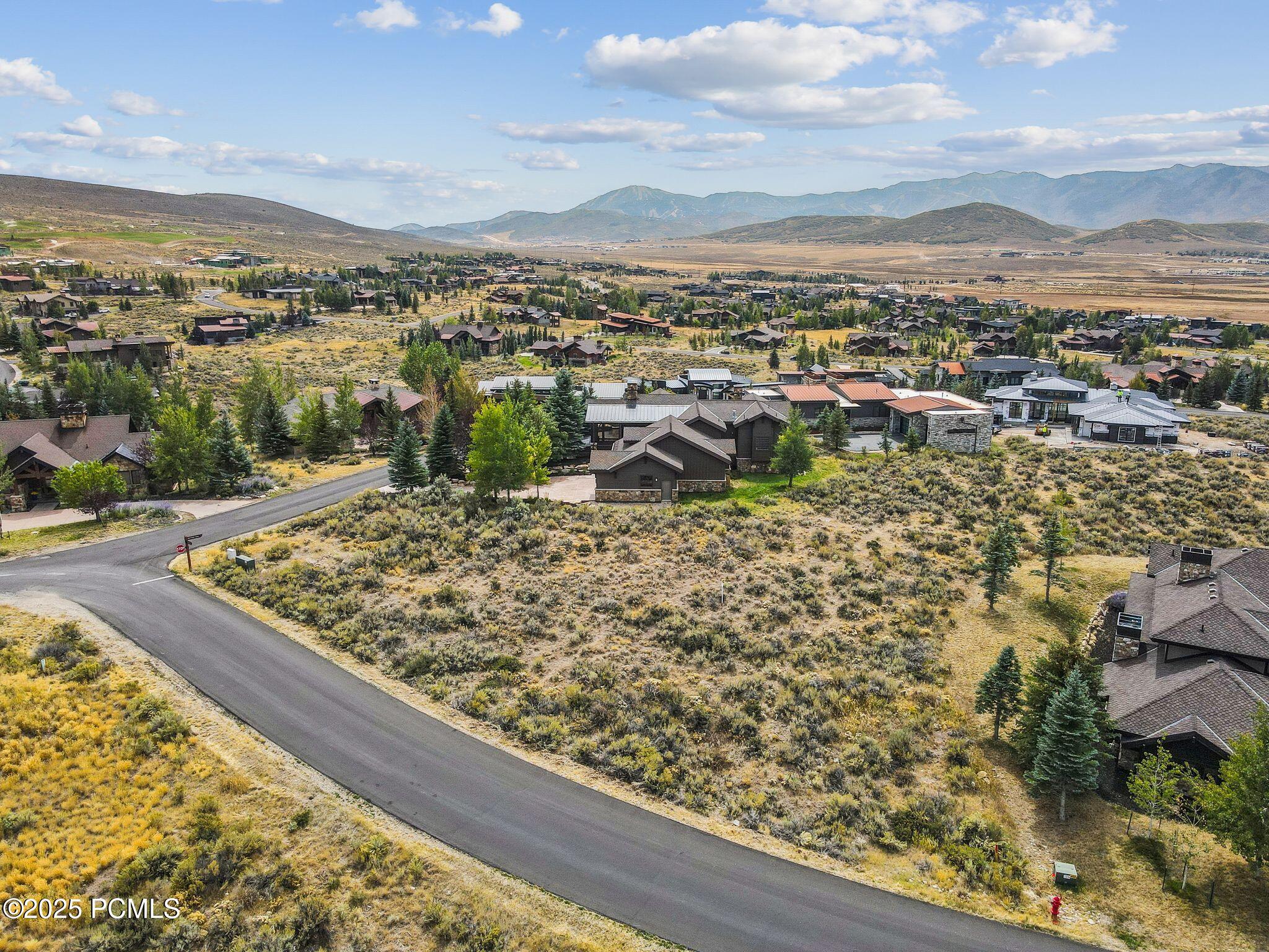2321 E Westview Trail