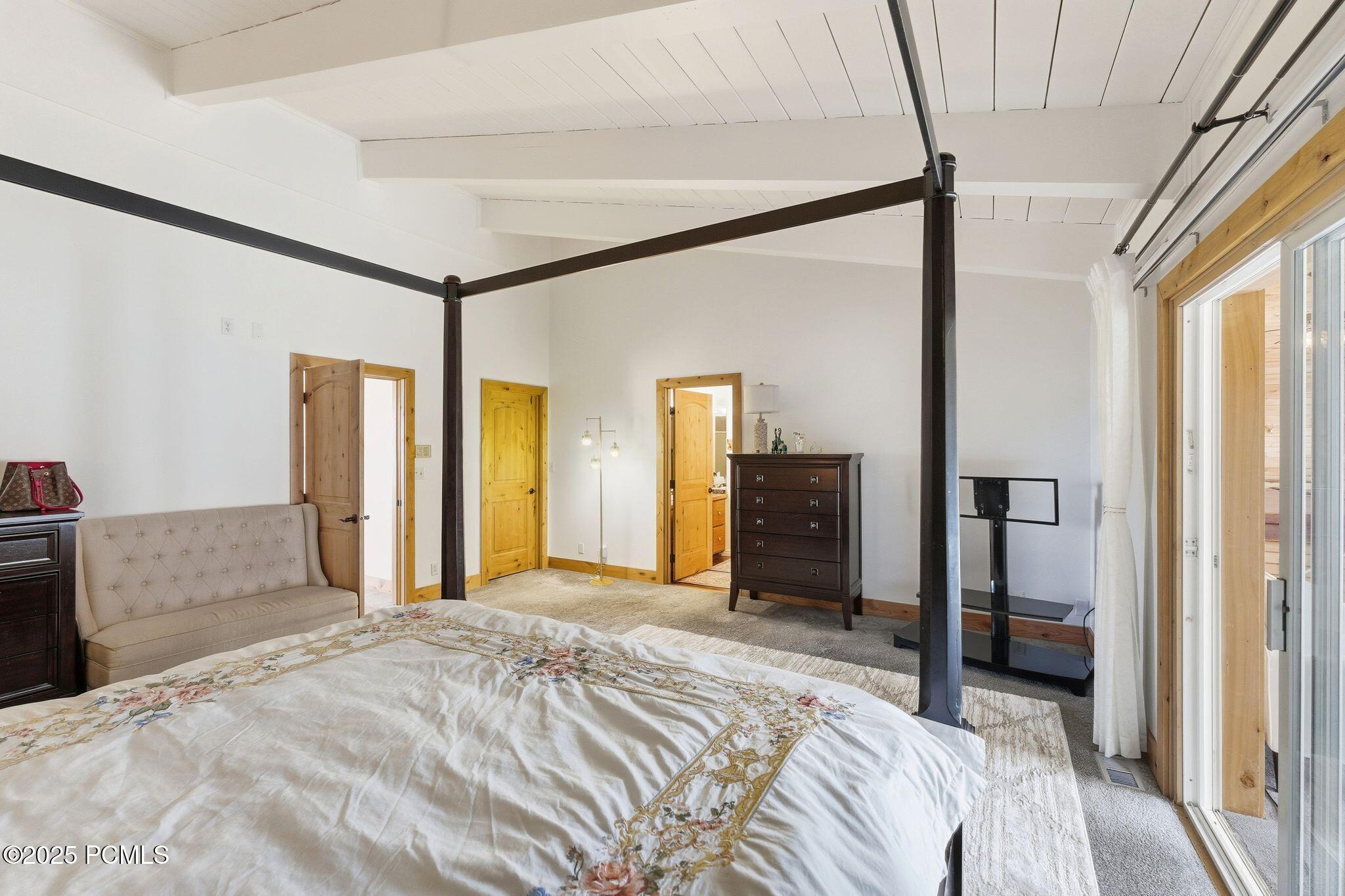 11551 S Woodhampton Drive