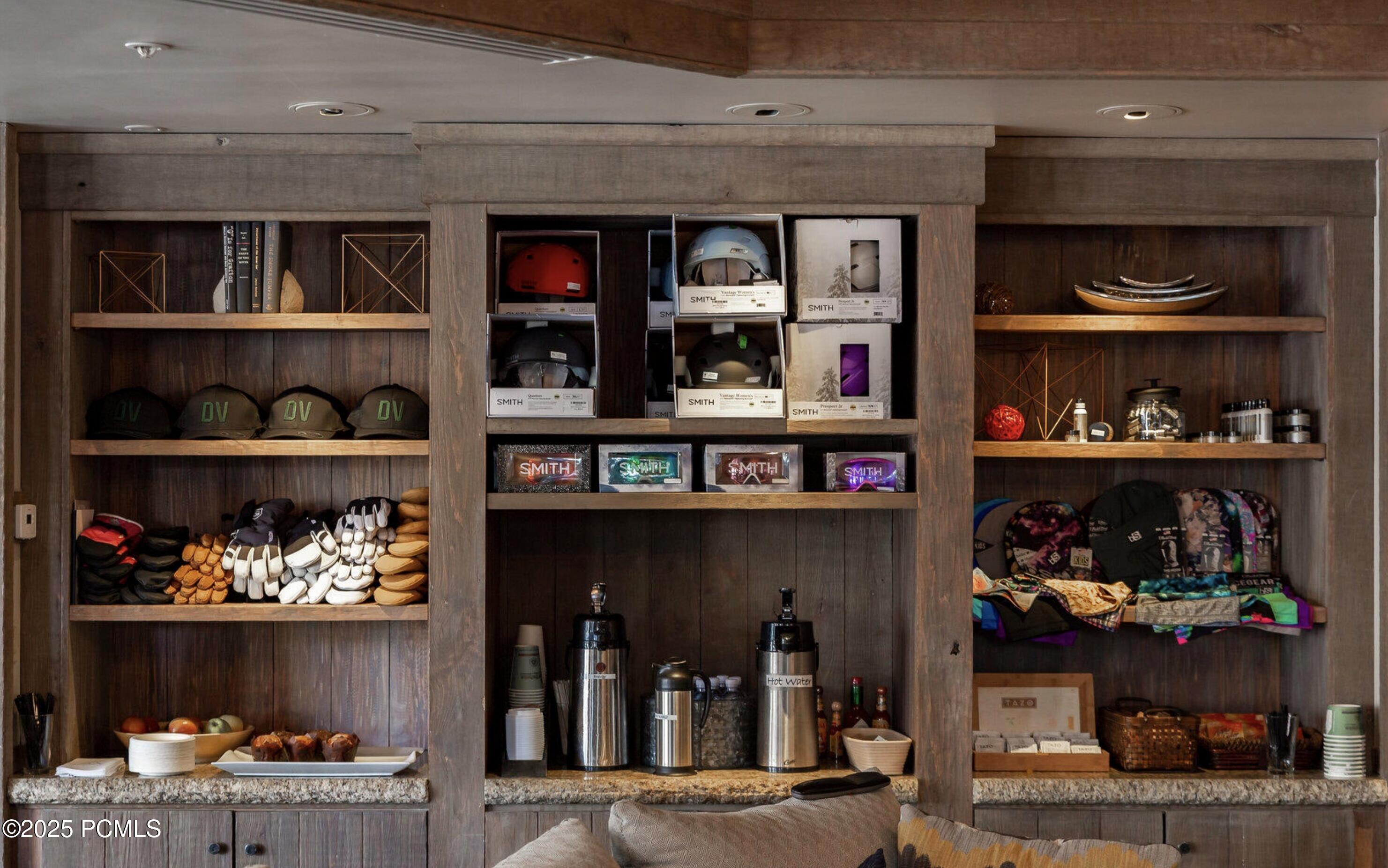 2322 E Westview Trail