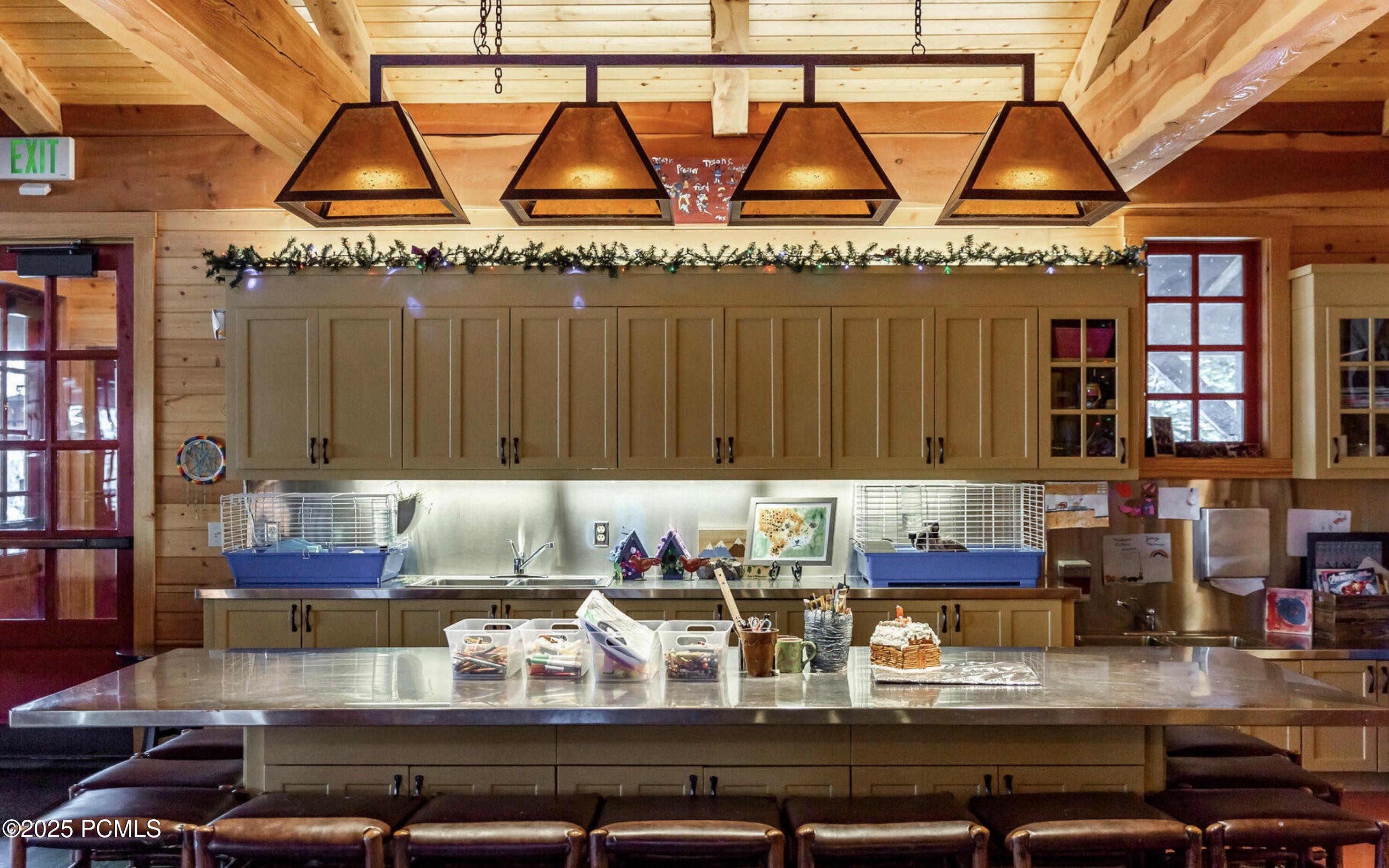 2322 E Westview Trail