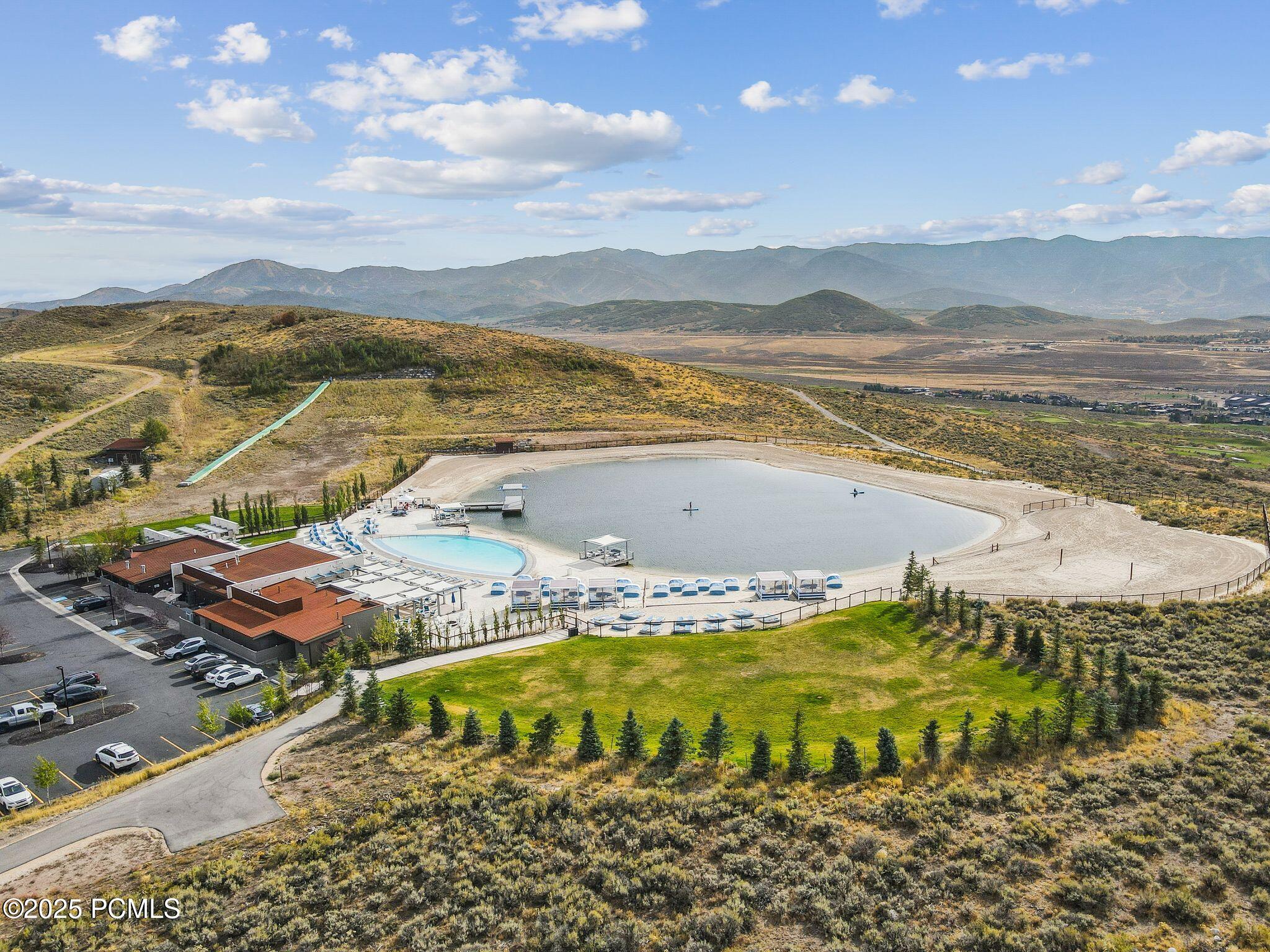 2322 E Westview Trail