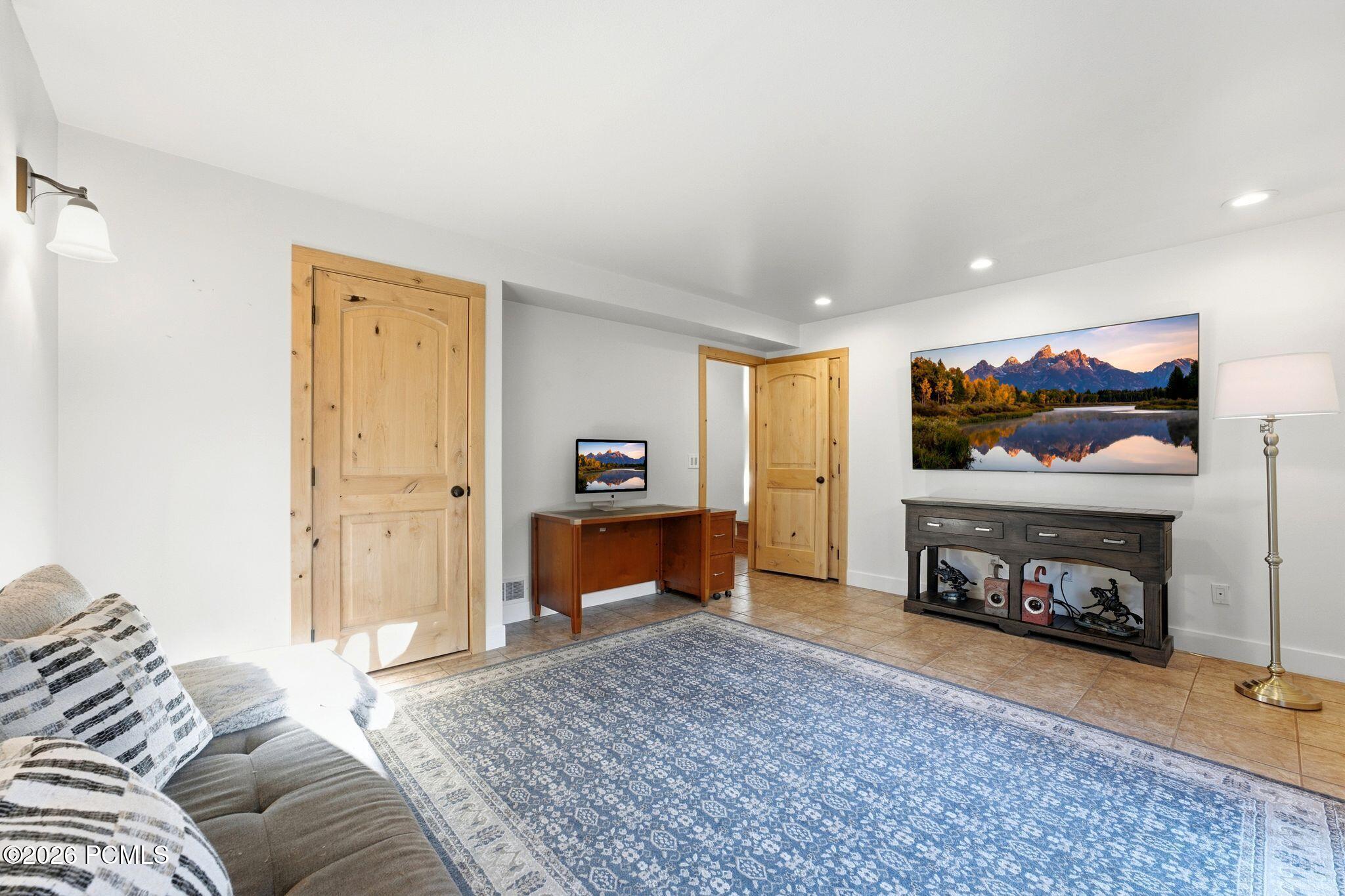 8109 Meadowview Drive