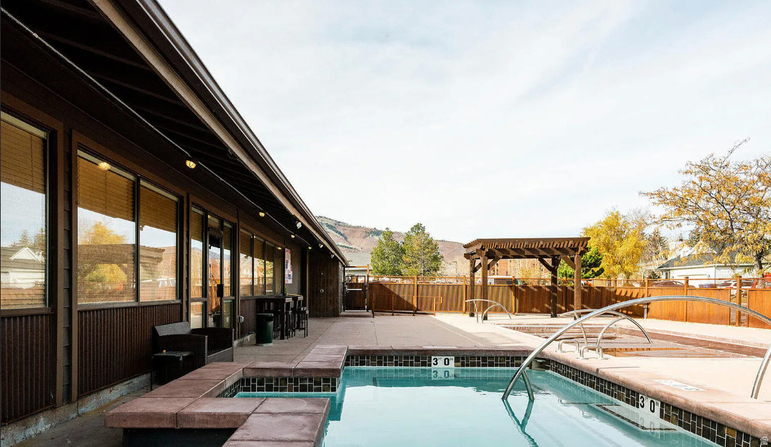 2245 SIDEWINDER DR #510
