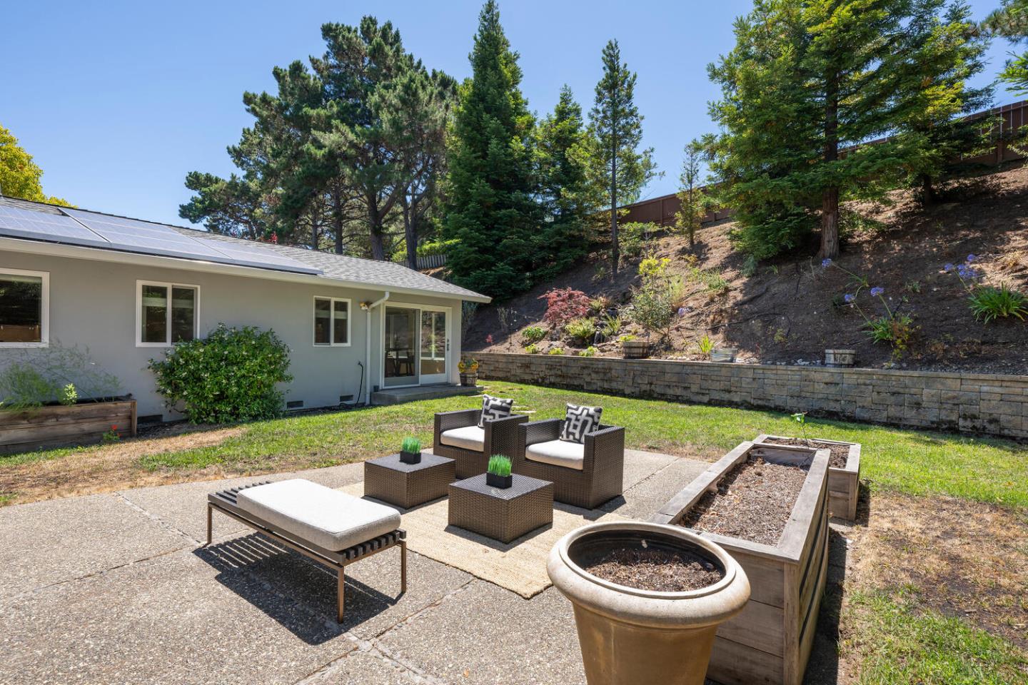 2721 Comstock Circle