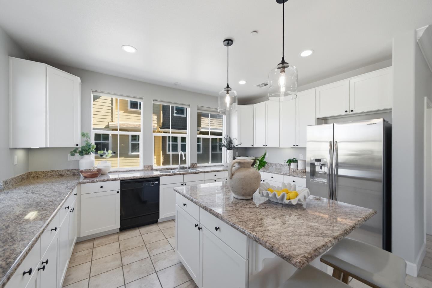 37 Bremerton CIR