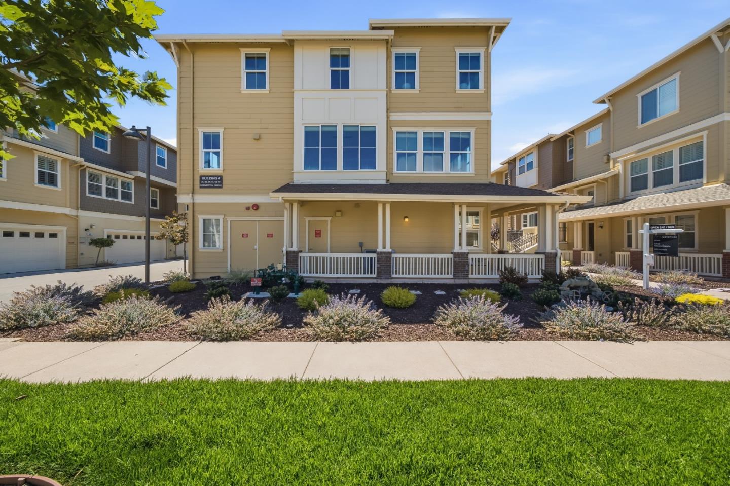 37 Bremerton CIR