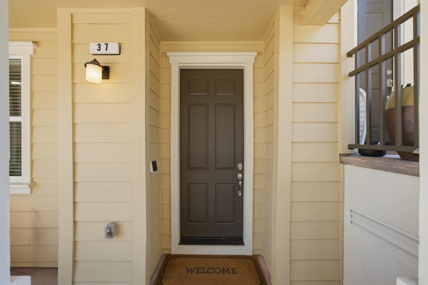 37 Bremerton CIR