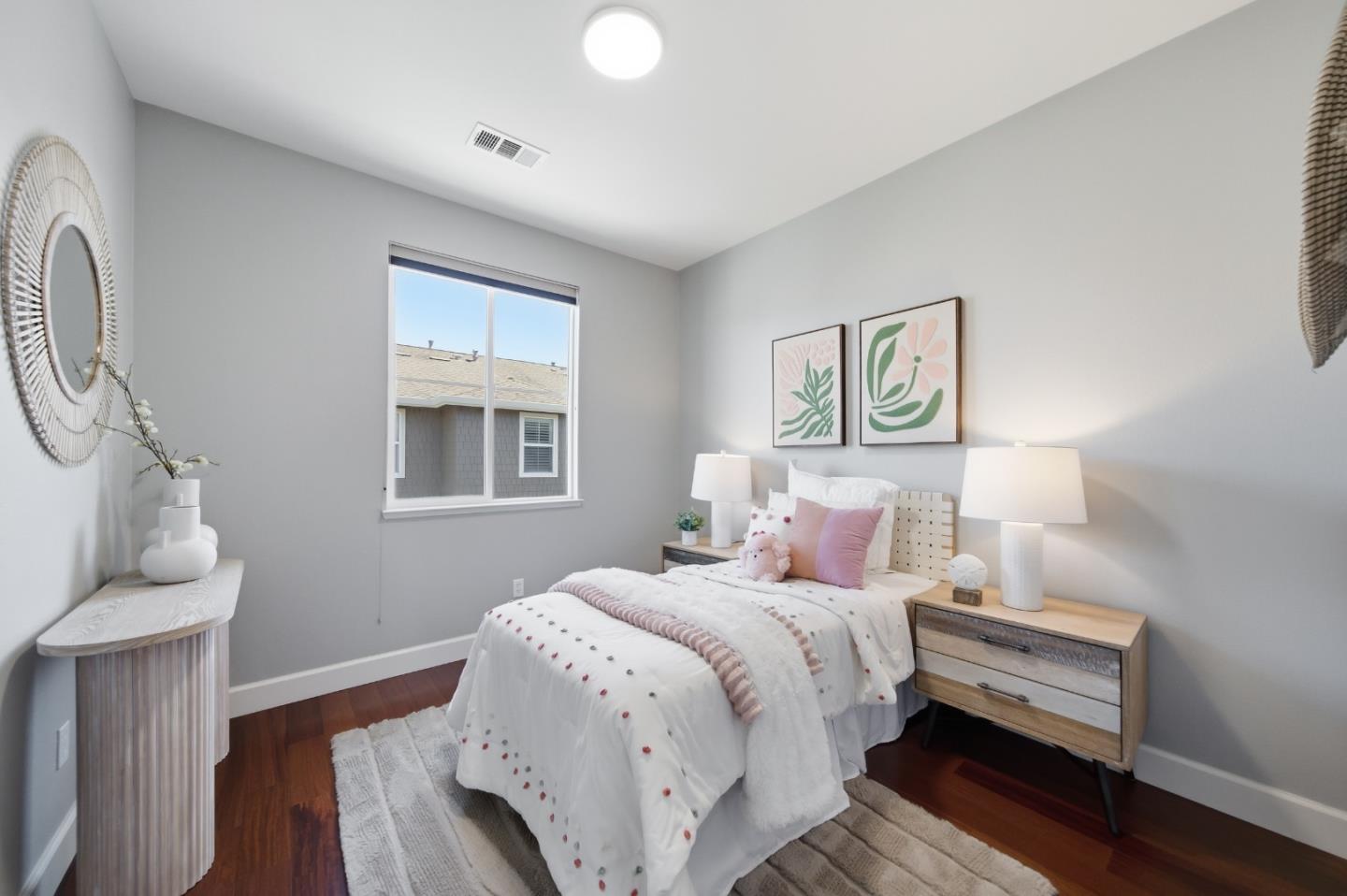 37 Bremerton CIR