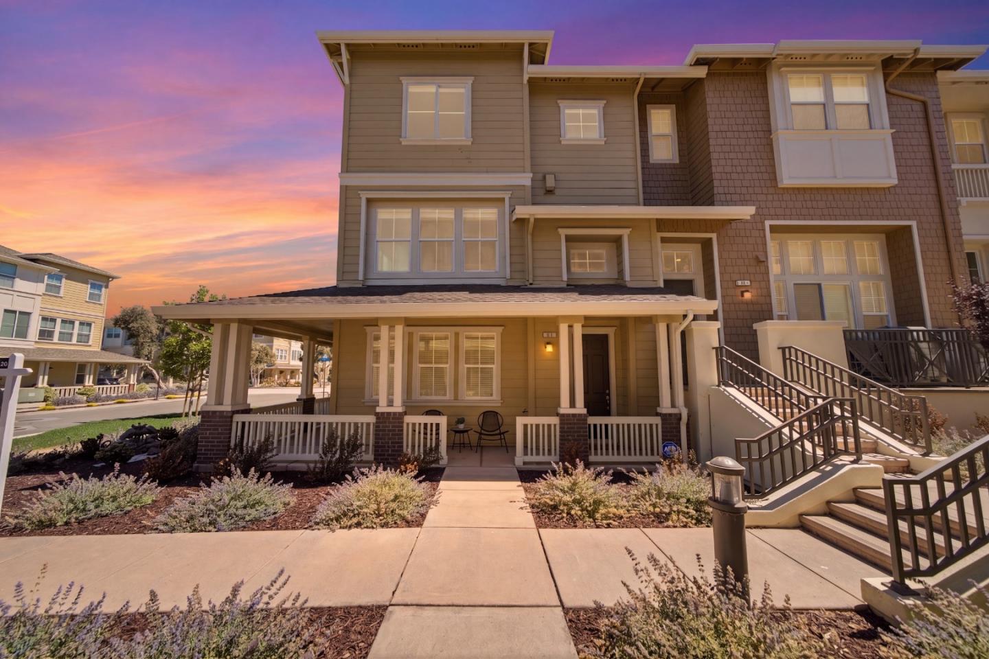 37 Bremerton CIR