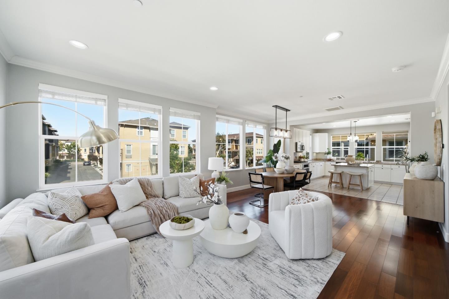 37 Bremerton CIR