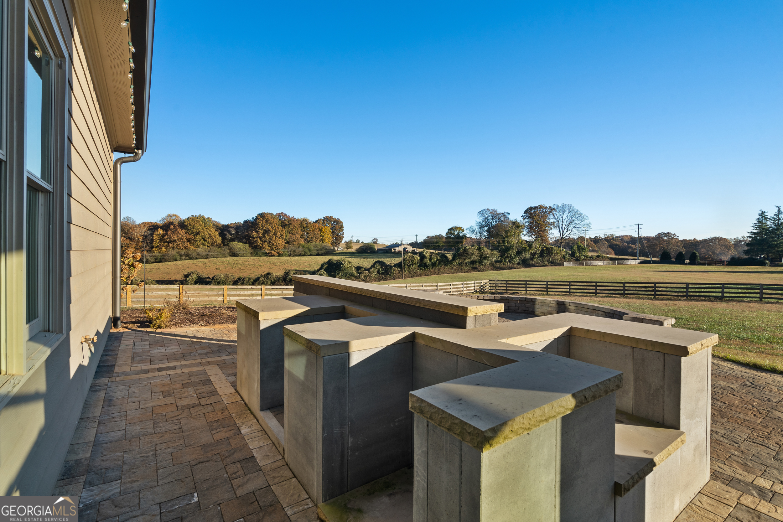 652 Meadow Run Court