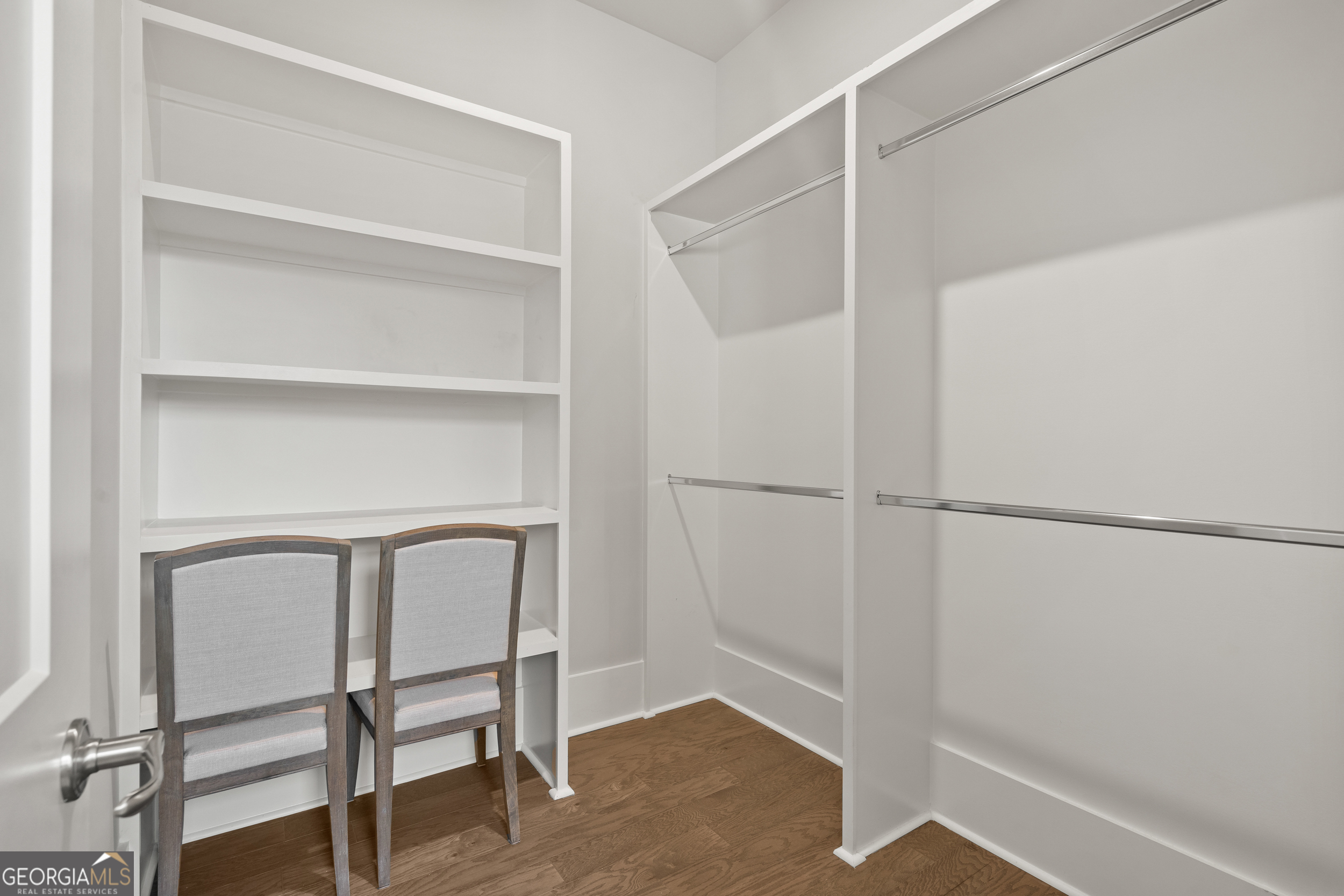 652 Meadow Run Court