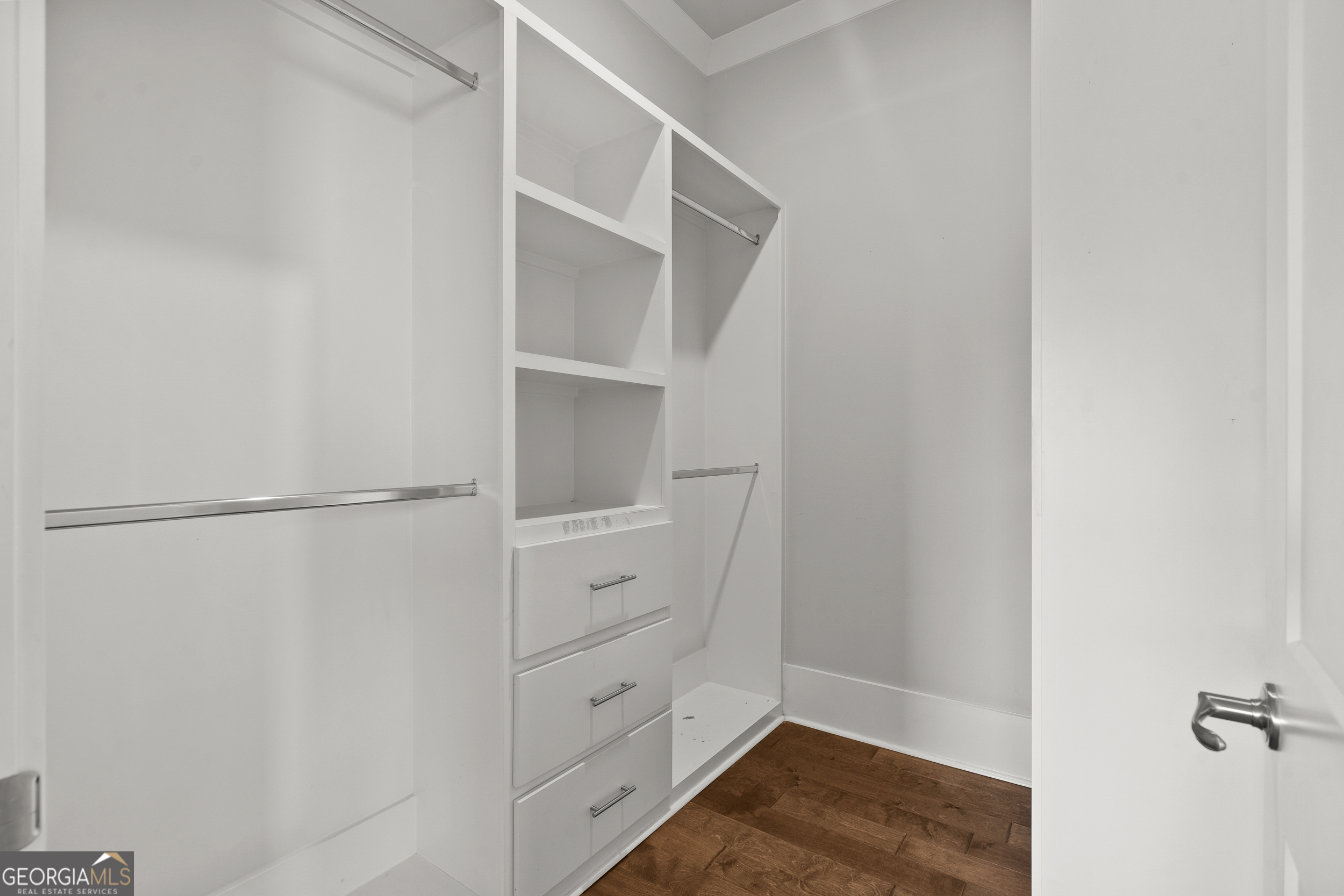 652 Meadow Run Court