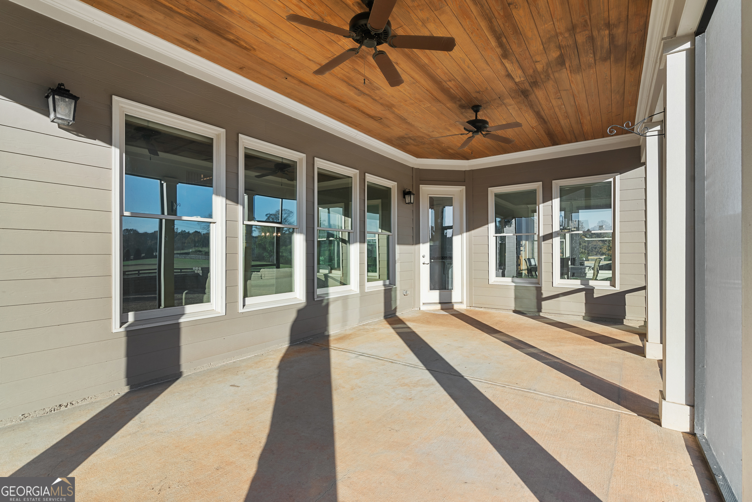 652 Meadow Run Court