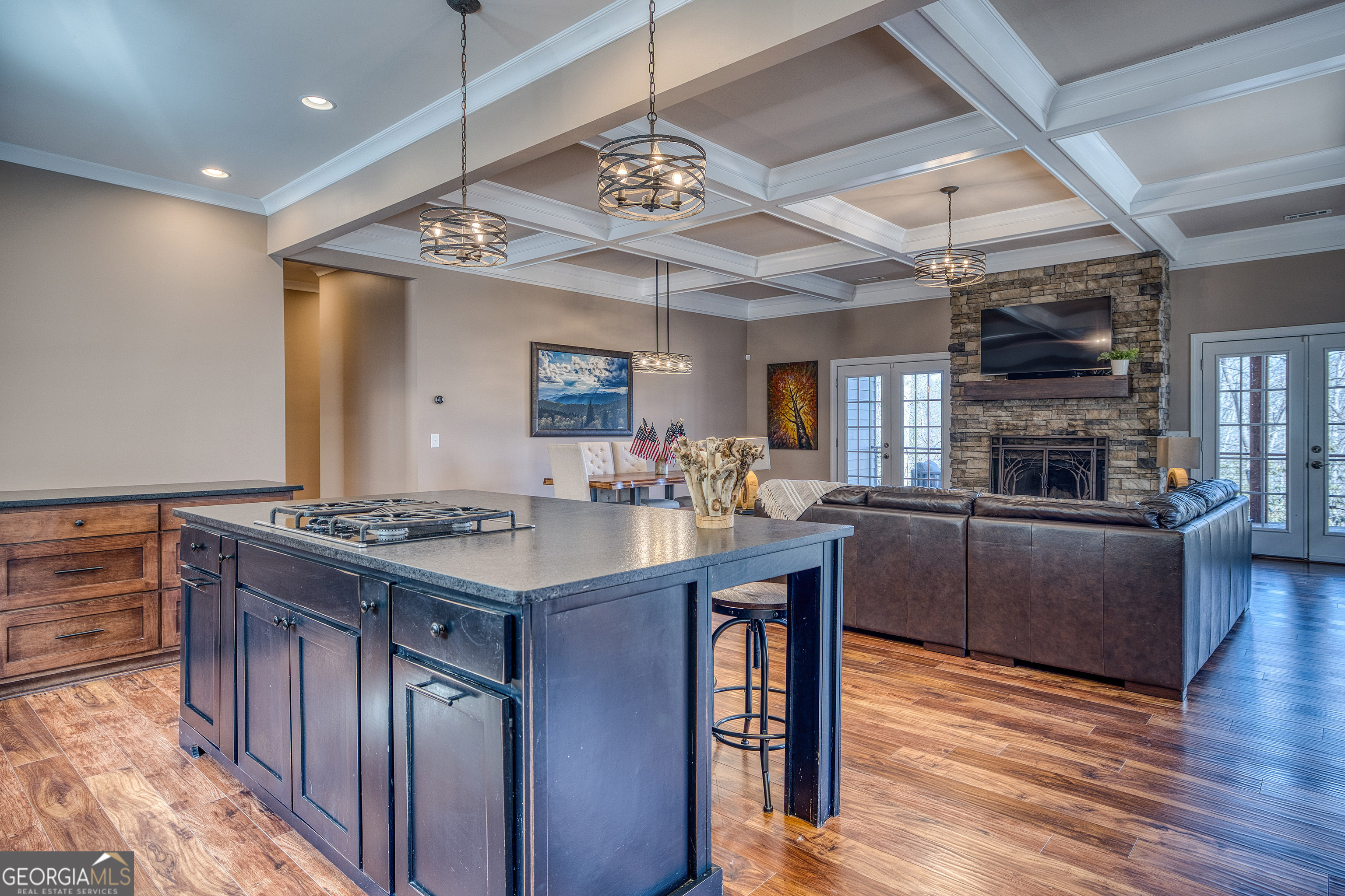 112 Springhill Lane