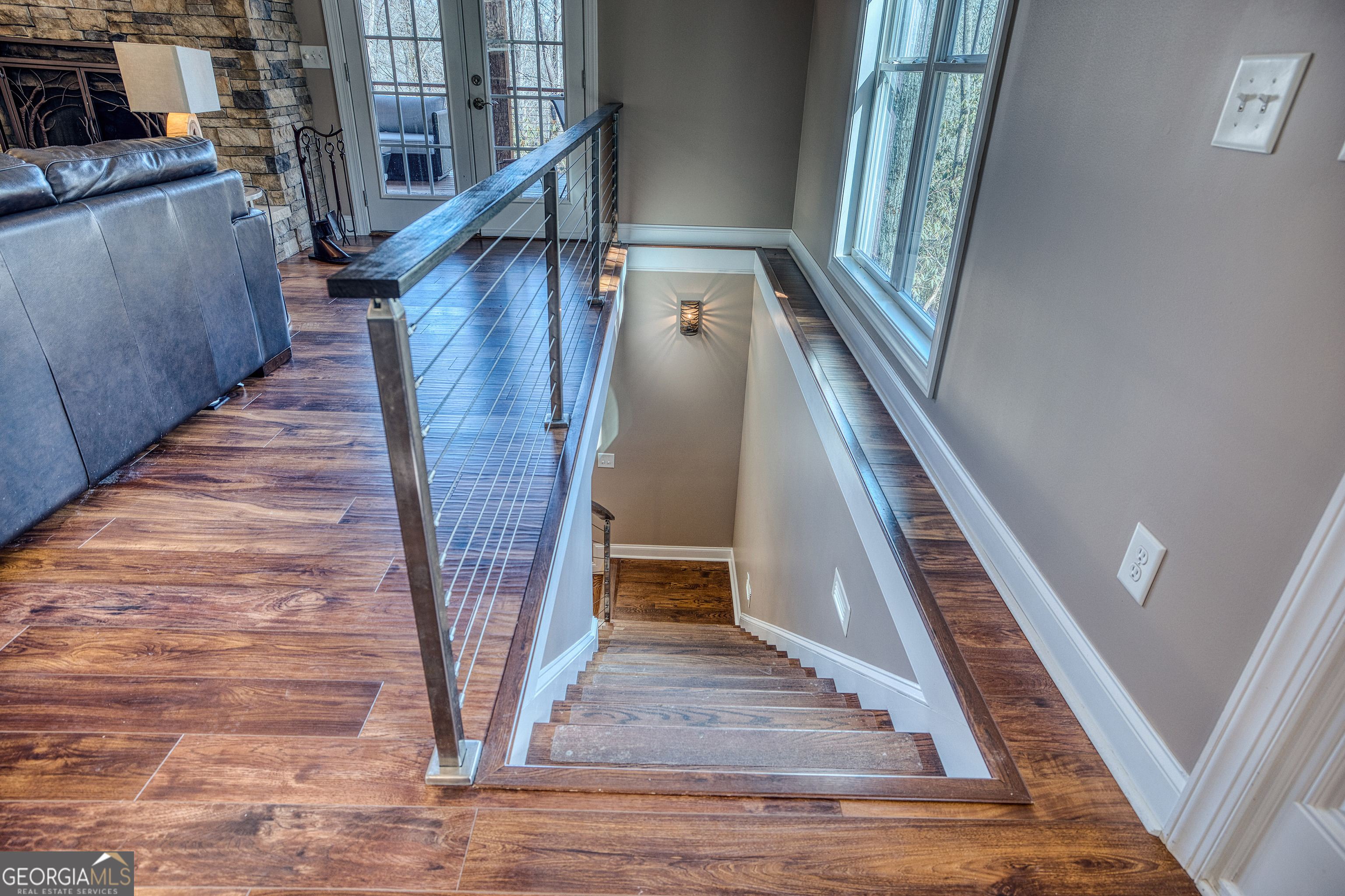 112 Springhill Lane