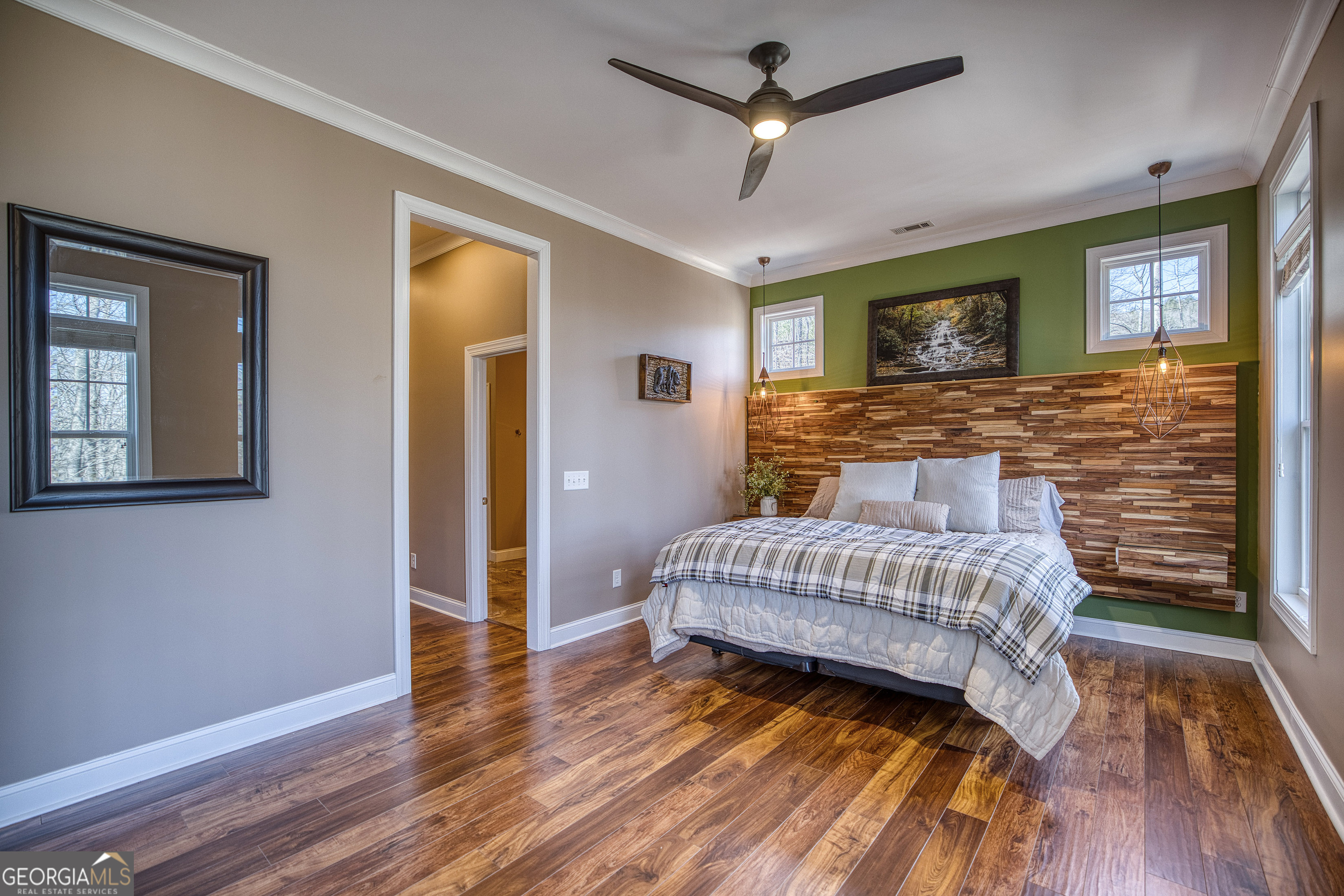 112 Springhill Lane