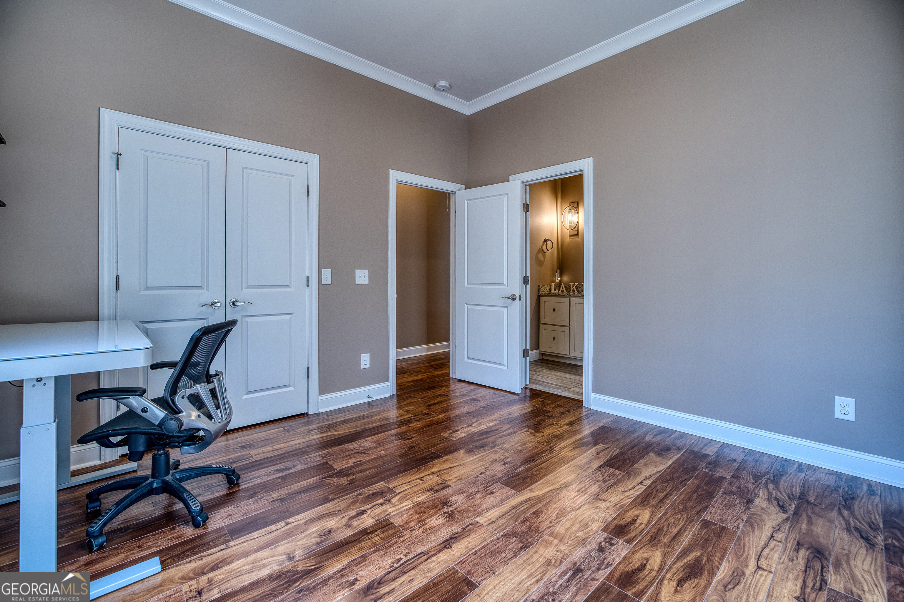 112 Springhill Lane