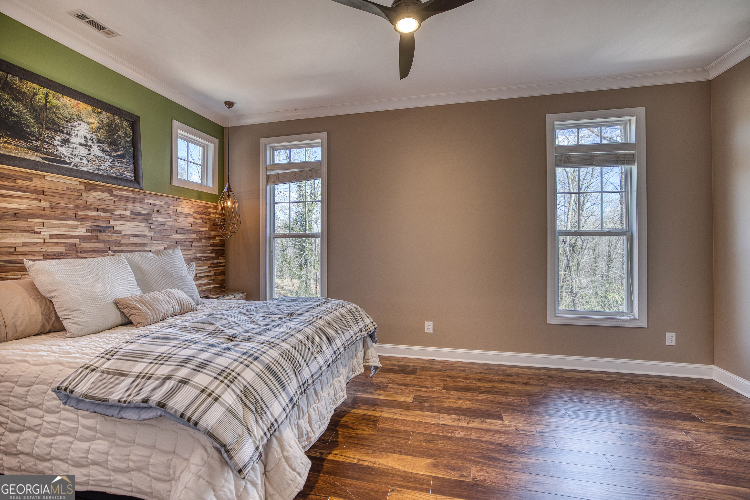 112 Springhill Lane
